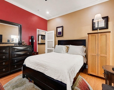 1807 Strongs Court - Photo Thumbnail 16