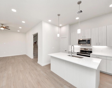 21942 Bobby Meadow Lane - Photo Thumbnail 14