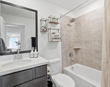 7303 Bristlegrass Colony Court - Photo Thumbnail 20
