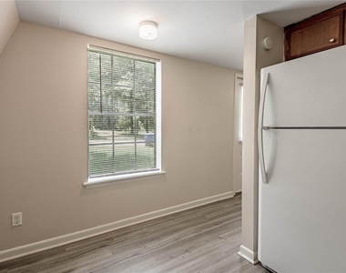 712 Cline Street - Photo Thumbnail 4