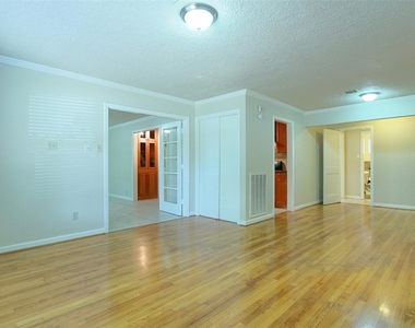 1322 Curtin Street - Photo Thumbnail 9