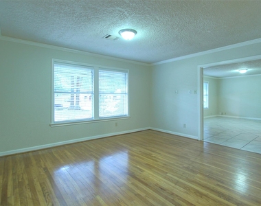 1322 Curtin Street - Photo Thumbnail 17