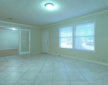 1322 Curtin Street - Photo Thumbnail 26