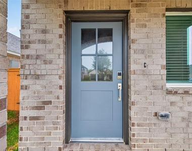 8230 Blue Shell Lane - Photo Thumbnail 3