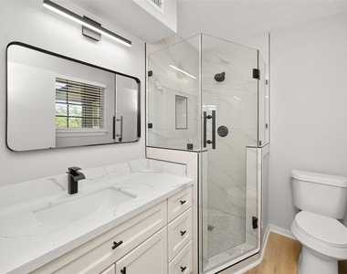 1803 S Park Street - Photo Thumbnail 15