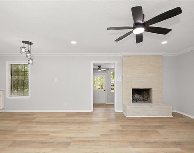 1803 S Park Street - Photo Thumbnail 7