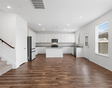 5730 Finely Run Street - Photo Thumbnail 11