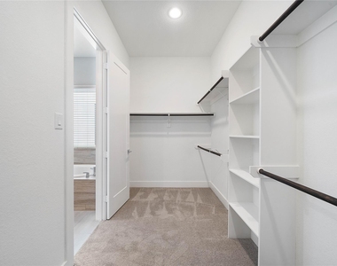 8411 Hempstead Road - Photo Thumbnail 24
