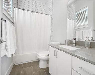 8411 Hempstead Road - Photo Thumbnail 28