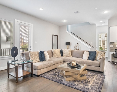 8411 Hempstead Road - Photo Thumbnail 7