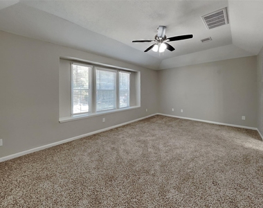 1211 Atlanta Drive - Photo Thumbnail 14