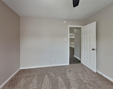 1211 Atlanta Drive - Photo Thumbnail 24