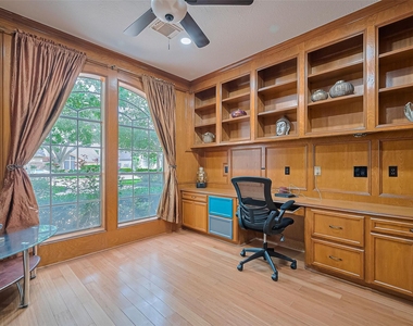 1123 Horseshoe Drive - Photo Thumbnail 12