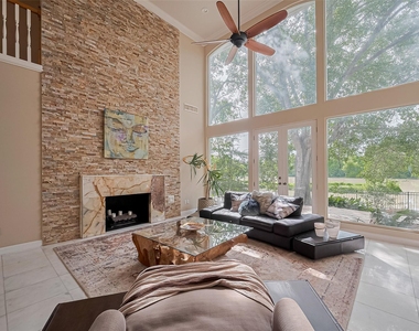 1123 Horseshoe Drive - Photo Thumbnail 7