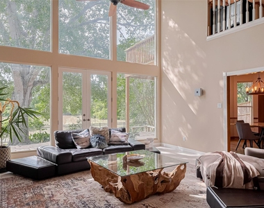 1123 Horseshoe Drive - Photo Thumbnail 6