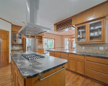 1123 Horseshoe Drive - Photo Thumbnail 24