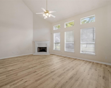 9219 E Lakeside Drive - Photo Thumbnail 5