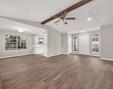 4923 Sandalwood Avenue - Photo Thumbnail 4