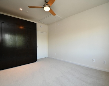 92 Dennis Street - Photo Thumbnail 24