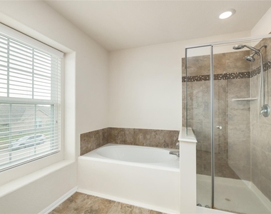 20102 Bayliss Manor Lane - Photo Thumbnail 22