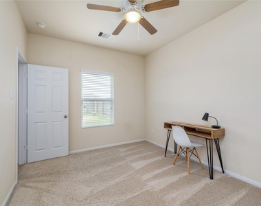 20102 Bayliss Manor Lane - Photo Thumbnail 14