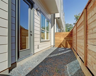 4508 Old Yale Street - Photo Thumbnail 5