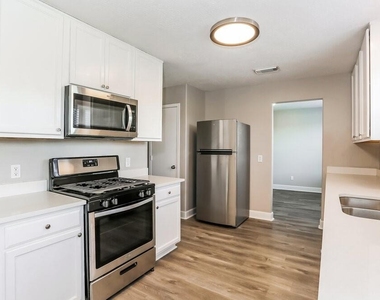 5415 Espuela Lane - Photo Thumbnail 7