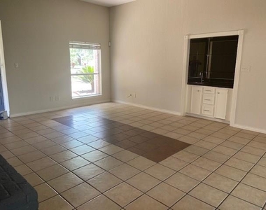 15519 Creekhaven Drive - Photo Thumbnail 2