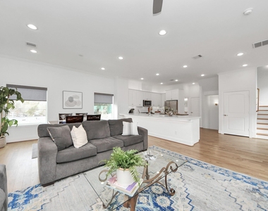 1628 W 24th Street - Photo Thumbnail 5