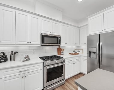 1628 W 24th Street - Photo Thumbnail 12