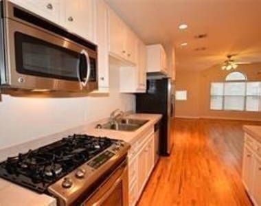 5941 South Loop E - Photo Thumbnail 16