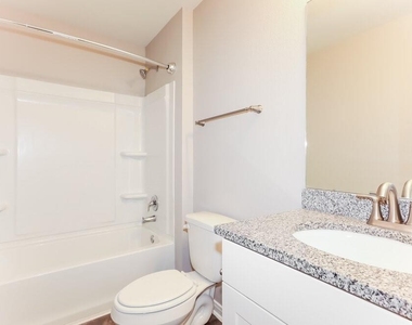 15653 Del Norte Drive - Photo Thumbnail 13
