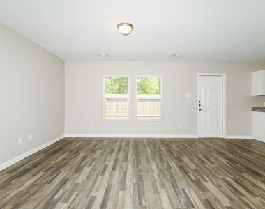 15653 Del Norte Drive - Photo Thumbnail 1