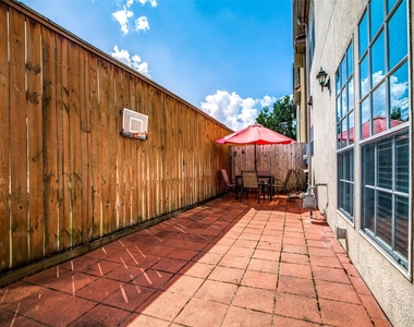 5935 Turtle Beach Lane - Photo Thumbnail 2