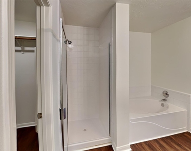 7007 Durango Drive - Photo Thumbnail 13