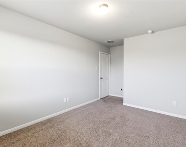 24703 Signorelli Way - Photo Thumbnail 28