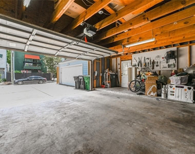 1004 Ruthven Street - Photo Thumbnail 21