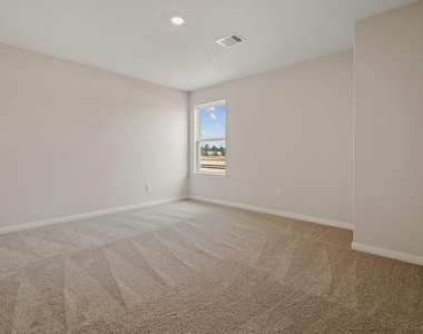 16483 Honeysuckle Hill Drive - Photo Thumbnail 19