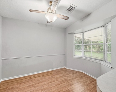 3324 Kathryn Circle - Photo Thumbnail 5