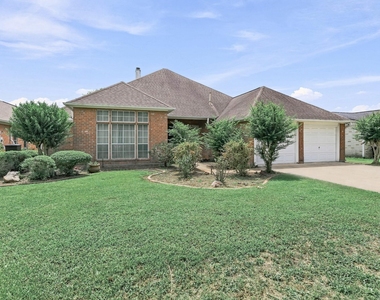 2107 Avenue K - Photo Thumbnail 1