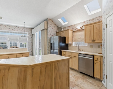 2107 Avenue K - Photo Thumbnail 13