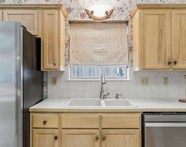2107 Avenue K - Photo Thumbnail 14