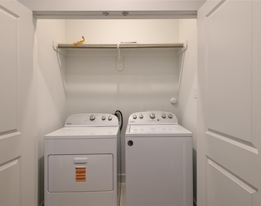 1274 N Post Oak Road - Photo Thumbnail 13