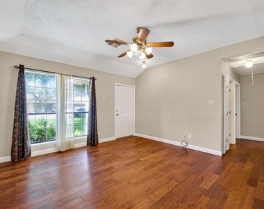 2914 County Road 855b - Photo Thumbnail 3