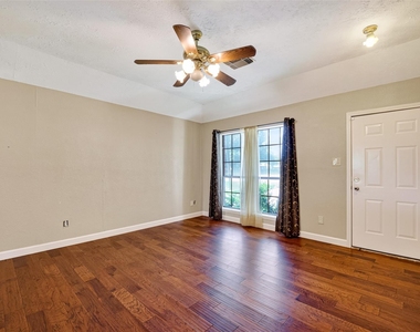 2914 County Road 855b - Photo Thumbnail 5