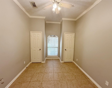 2710 Grants Lake Boulevard - Photo Thumbnail 4