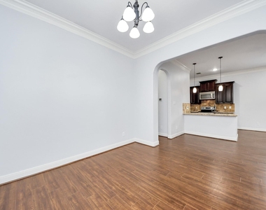 11045 Upland Forest Drive - Photo Thumbnail 9