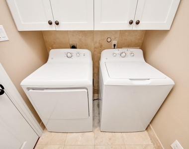 11045 Upland Forest Drive - Photo Thumbnail 28