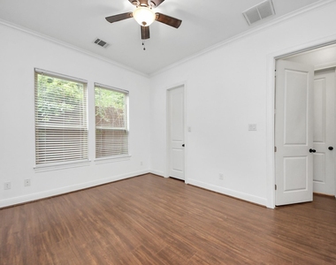 11045 Upland Forest Drive - Photo Thumbnail 23