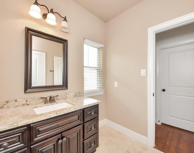 11045 Upland Forest Drive - Photo Thumbnail 19